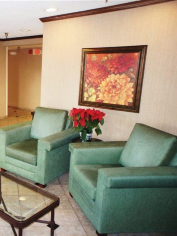 La Quinta By Wyndham Airport Hershey Hotel